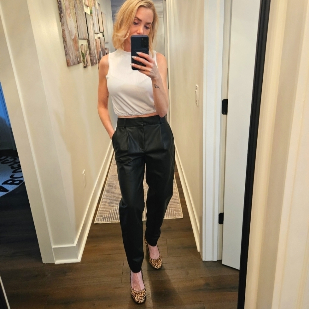 NWT Banana Republic Vegan Leather Pants - Size 4L